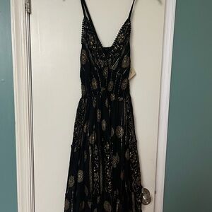 Chic Black and Gold Dress